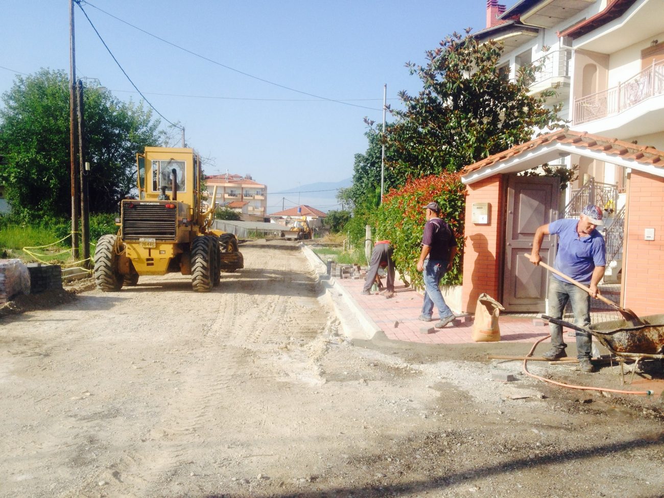 Τοποθετήθηκαν κράσπεδα & έγινε οδοστρωσία στην οδό Βούλγαρη στην επέκταση Εθνικού Σταδίου