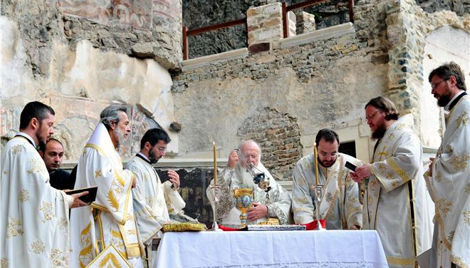 Μπλόκο Ερντογάν στη λειτουργία στο ναό της Παναγίας Σουμελά