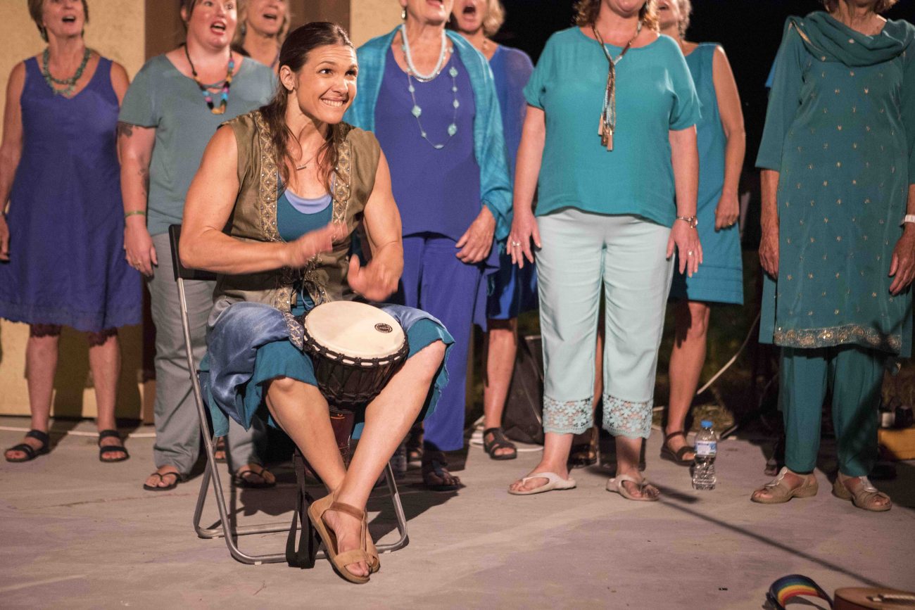 Οι «Aquapella» τραγούδησαν και τη… «Σαμιώτισσα» & εντυπωσίασαν στον Π. Παντελεήμονα