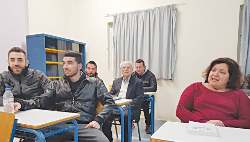 84χρονος έδωσε πανελλήνιες και πέρασε πρώτος στην σχολή του!