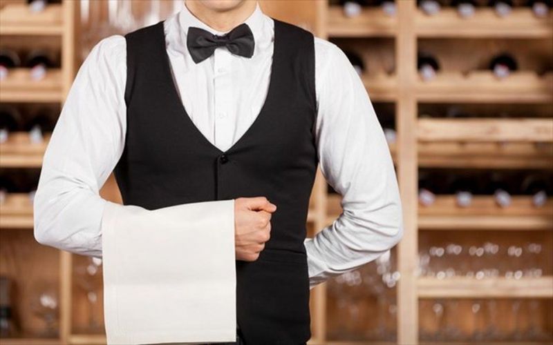 Έρχονται αυξήσεις μισθών για σερβιτόρους, μπάρμαν, σεφ και διανομείς