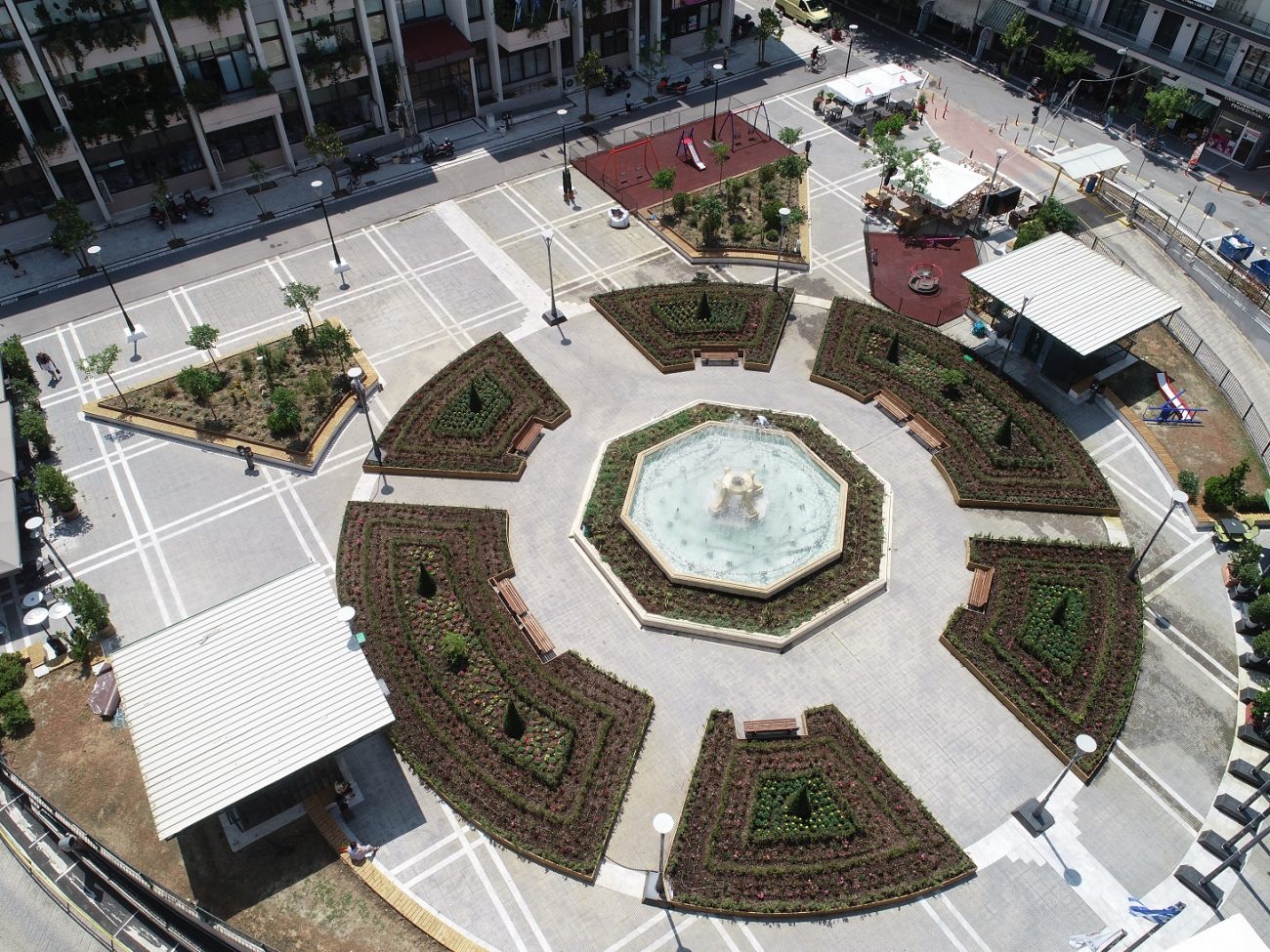 Βάψιμο των όψεων του Δημαρχιακού Μεγάρου Κατερίνης