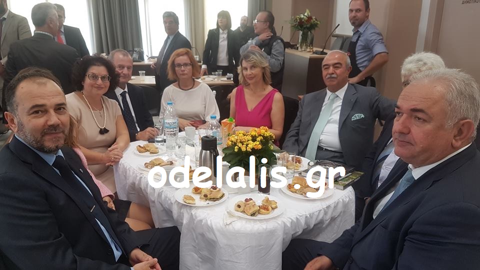 Φωτογραφικά στιγμιότυπα από τη δεξίωση στο Δημαρχείο Κατερίνης