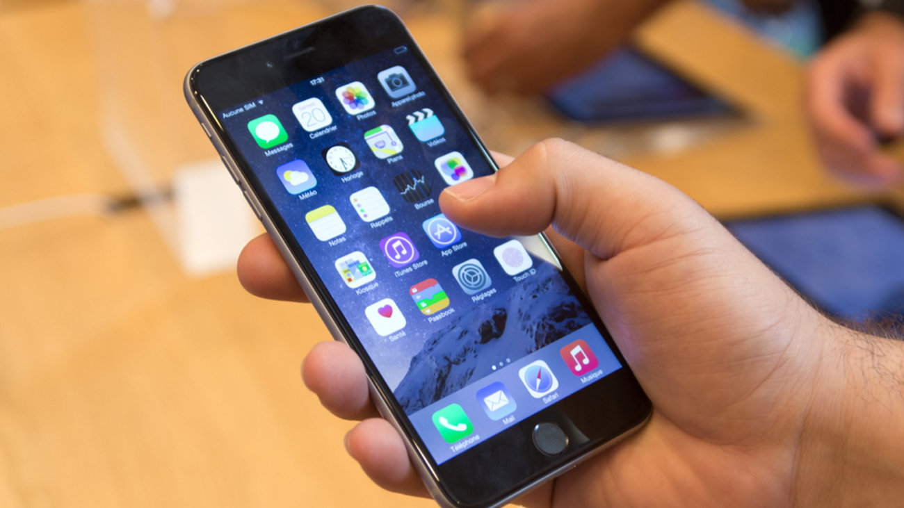 Θα άντεχες έναν χρόνο χωρίς smartphone; Εταιρεία σε πληρώνει 100.000 δολάρια αν τα καταφέρεις