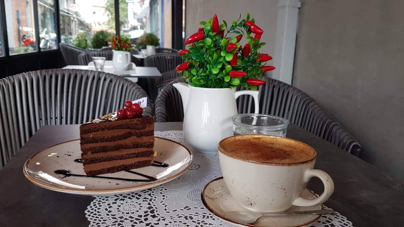 Καφεζαχαροπλαστείο «Παντελής»: Μια όαση στο κέντρο της Κατερίνης!