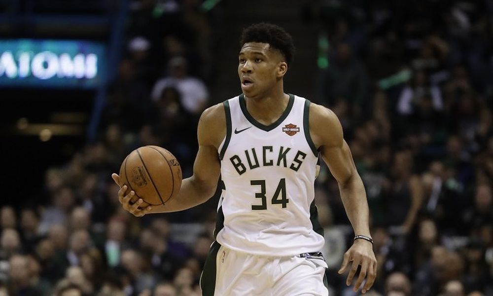 Γιάννης Αντετοκούνμπο, ο νέος Σούπερμαν (VIDEO)