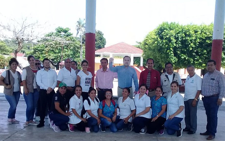 Δήμαρχος έστειλε σε εκδήλωση το… χάρτινο ομοίωμά του (ΦΩΤΟ)