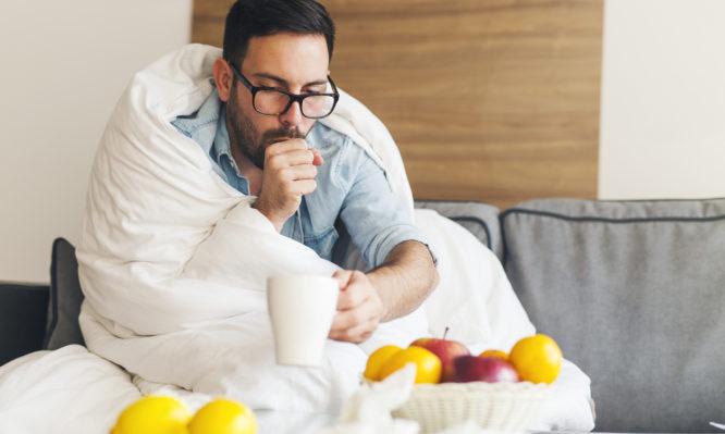 Κορονοϊός και αυτοάνοσα: Τι δείχνουν οι έρευνες, σύμφωνα με τον Βασιλακόπουλο