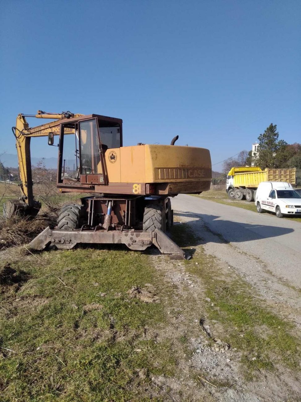 Παρέμβαση από την Τεχνική Υπηρεσία σε οδό της Δ.Κ. Σβορώνου για την ασφάλεια διερχόμενων οδηγών