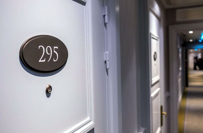 Τελικά πόσο καθαρά είναι τα δωμάτια ενός ξενοδοχείου;