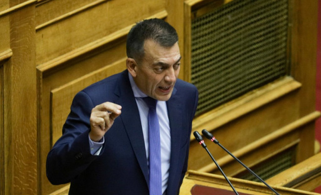 Βρούτσης: Επεκτείνουμε τους δικαιούχους των 800 ευρώ – Οι νέες κατηγορίες