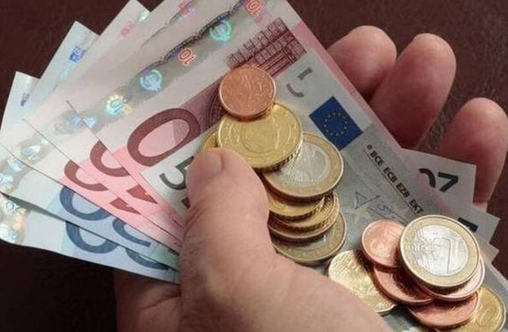 Οι συντάξεις που καταβάλλονται μέχρι 30 Σεπτεμβρίου – Επιδόματα ΔΥΠΑ και ΟΠΕΚΑ