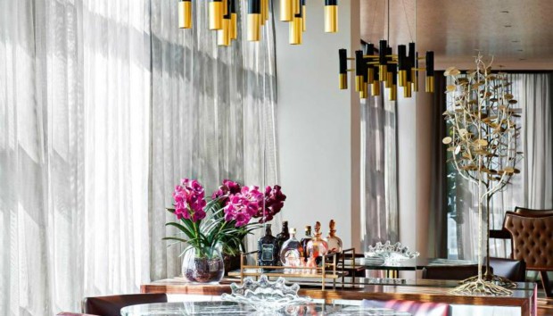 Πώς να Φτιάξετε Βήμα-Βήμα Τοίχο από Καθρέφτη