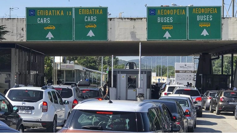Ανοίγουν τη Δευτέρα τα σύνορα της Ελλάδας για τους υπηκόους της Σερβίας