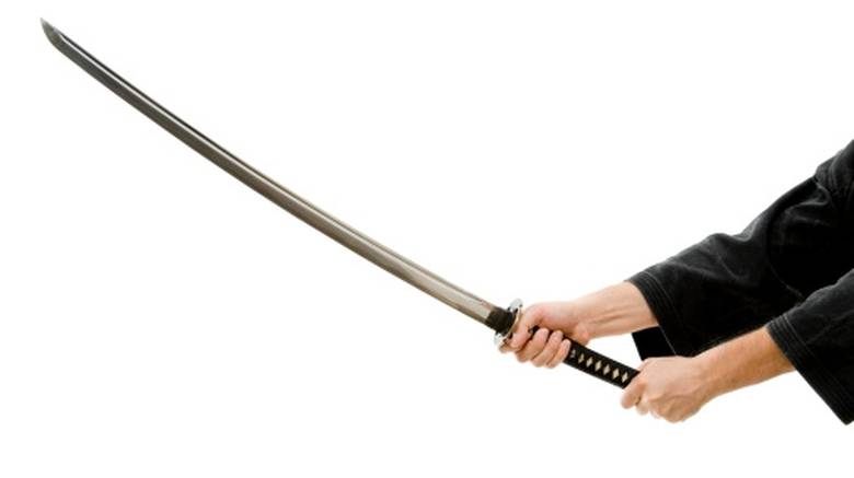Πρώην σύζυγος ευνούχισε με σπαθί σαμουράι τον αντίζηλό του