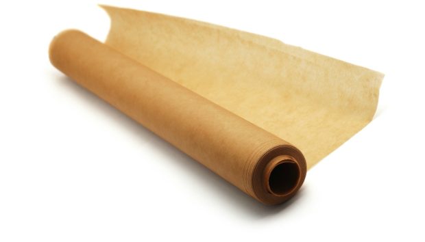 Λαδόκολλα: Όλες οι χρήσεις της που θα σας κάνουν να τρίβετε τα μάτια σας