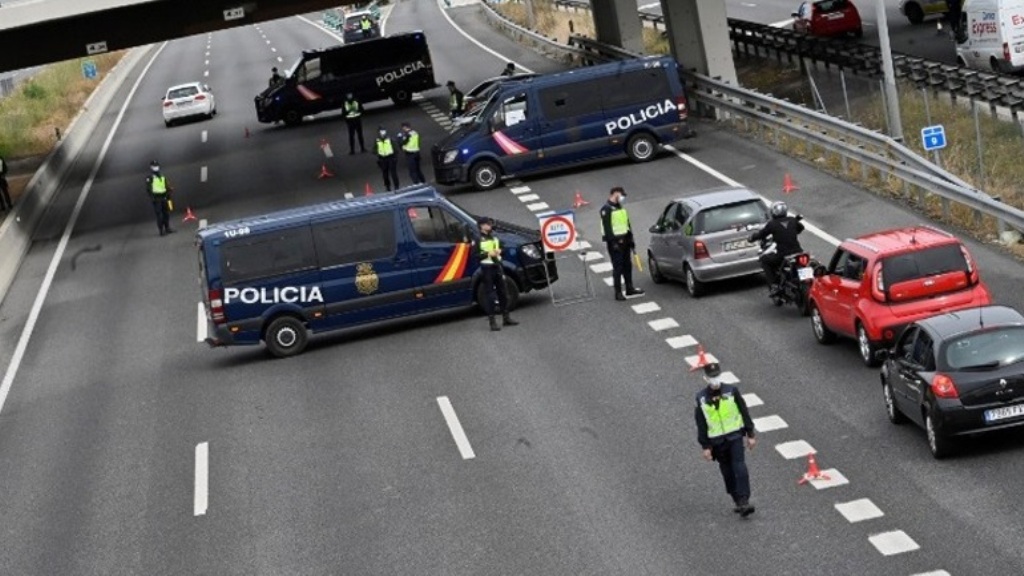 Ισπανία: Οδηγούσε ανάποδα σε αυτοκινητόδρομο για 30 χλμ. με συνοδηγό ένα… πτώμα