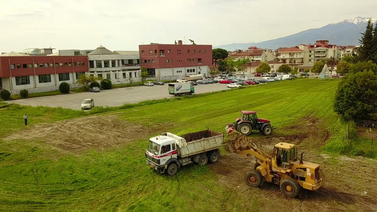 Κατερίνη: Επιχείρηση καθαρισμού σε κοινόχρηστους χώρους στη 19ης Μαΐου και στα δικαστήρια (ΦΩΤΟ)