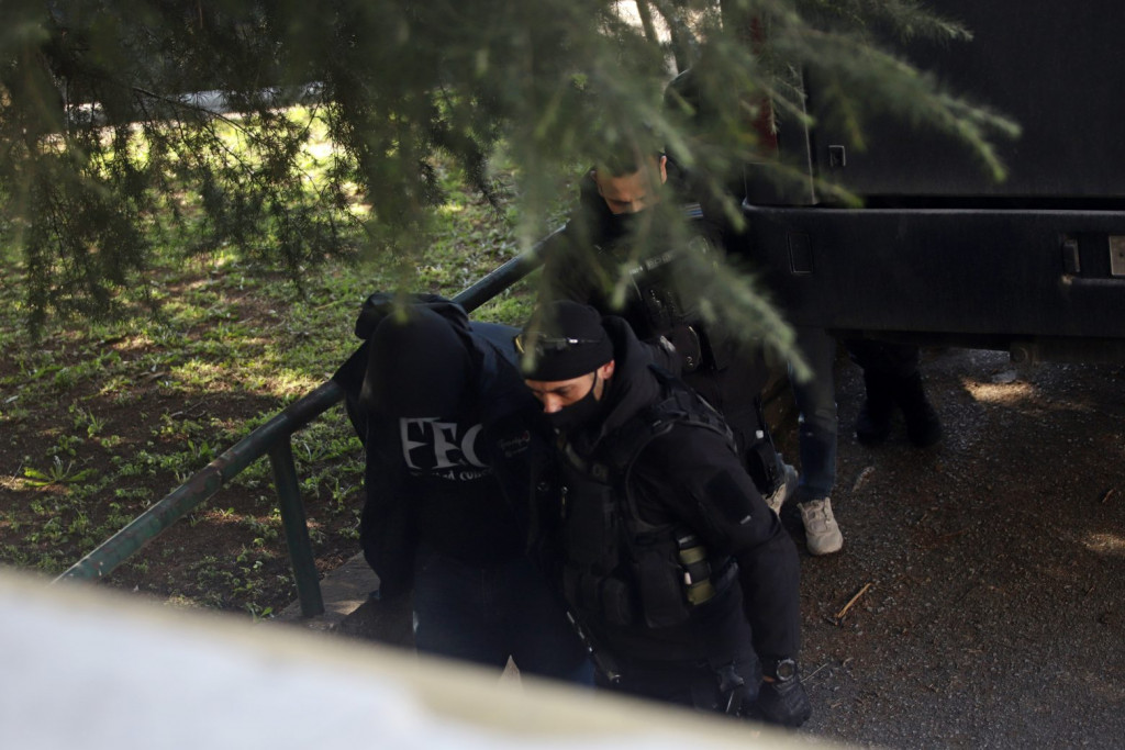 Δολοφονία Άλκη: Συνεχίζονται σήμερα οι απολογίες – Στα Δικαστήρια θα οδηγηθεί ο 20χρονος που παραδόθηκε