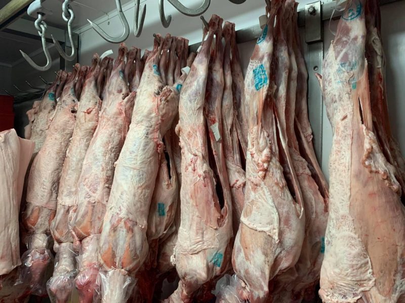 Πάσχα | Πιο «αλμυρός» ο οβελίας, τι συμβαίνει με τις ελληνοποιήσεις