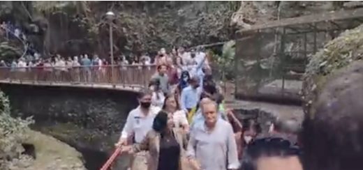 Μεξικό: Κρεμαστή γέφυρα κατέρρευσε στα εγκαίνιά της- 25 τραυματίες