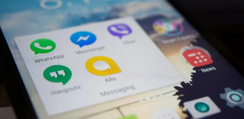 Facebook: Μήνυμα απάτη στο messenger για απενεργοποίηση του λογαριασμού