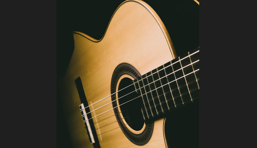 Πωλήθηκε σε τιμή – ρεκόρ η «χαμένη» κιθάρα του Τζον Λένον