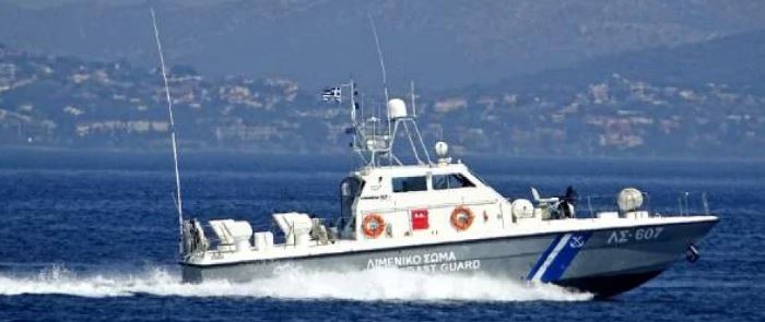 Θεσσαλονίκη: Σκάφος βρέθηκε ημιβυθισμένο στο λιμάνι της Νέας Μηχανιώνας