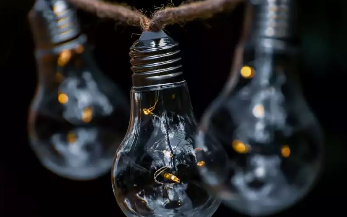 Λογαριασμοί ρεύματος: Ανακοινώθηκαν οι επιδοτήσεις για τον Δεκέμβριο