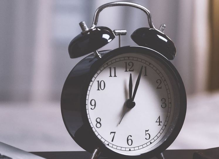 Πότε αλλάζει η ώρα: Αντίστροφη μέτρηση για το καλοκαίρι