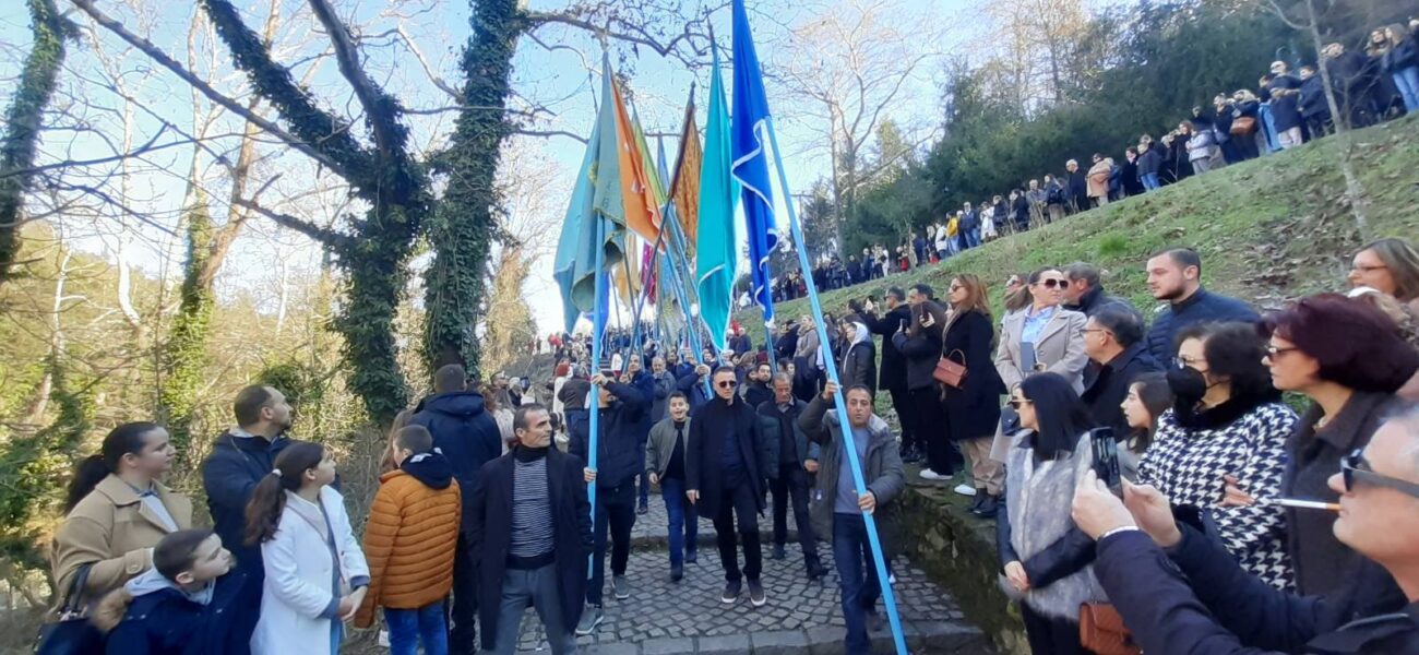 Θεοφάνεια:  Αναβιώσαν τα Σίχνα στο Λιτόχωρο  {ΕΙΚΟΝΕΣ & ΒΙΝΤΕΟ}