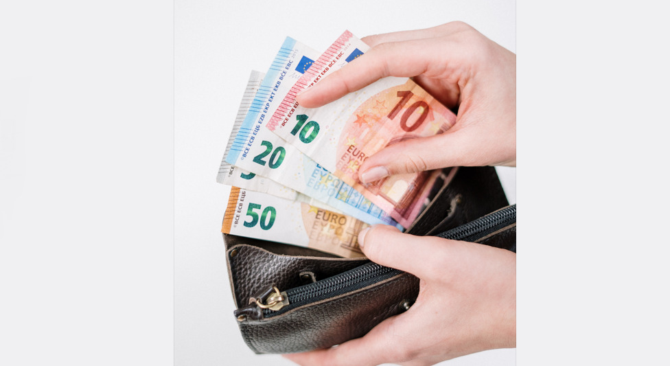 Πότε και πόσο αυξάνονται τα επιδόματα το 2026