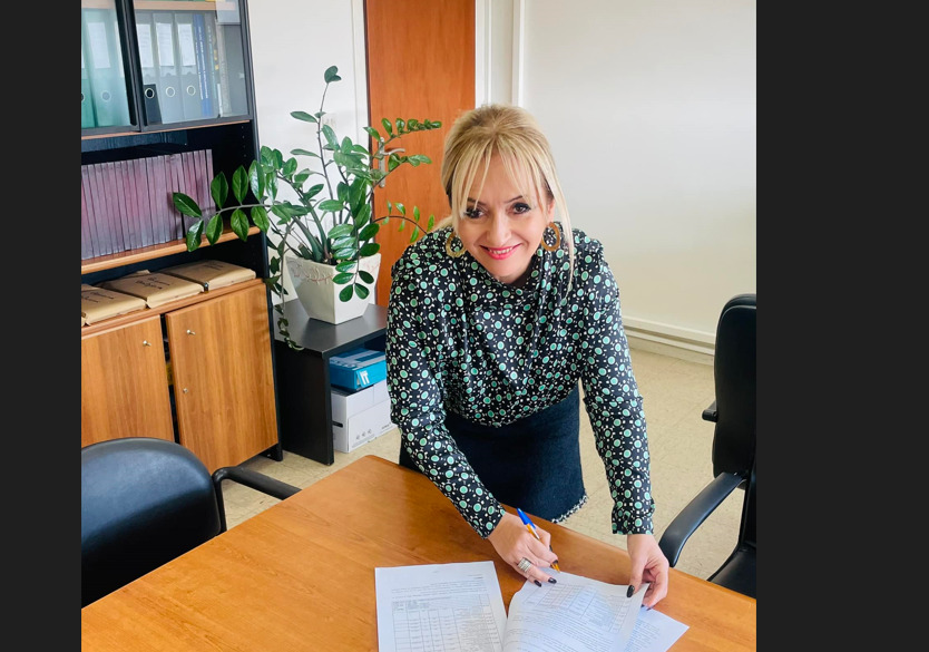 Υπογραφή σύμβασης για τον καθαρισμό ρεμάτων – τάφρων  από την Αντιπεριφερειάρχη Πιερίας   