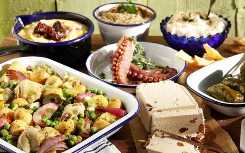 Καλάθι της Σαρακοστής: Έρχεται με 5 προϊόντα – Πότε ανακοινώνεται