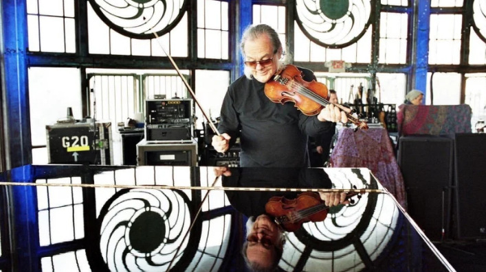 Πέθανε ο θρυλικός Ντέβιντ Λίντλεϊ, μουσικός και βιρτουόζος στο μπουζούκι