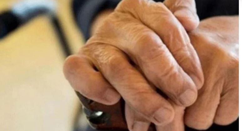 Πώς η πτώση ηλικιωμένων επιδρά στην άνοια