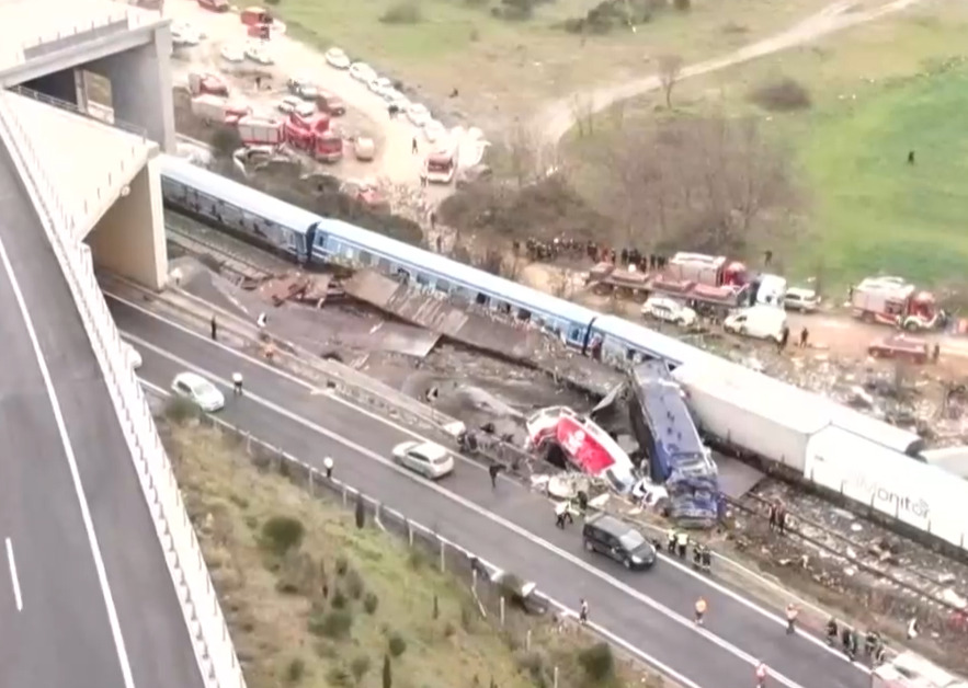 Τέμπη: Στην τελική ευθεία οι αποφάσεις των συγγενών για τις εκταφές