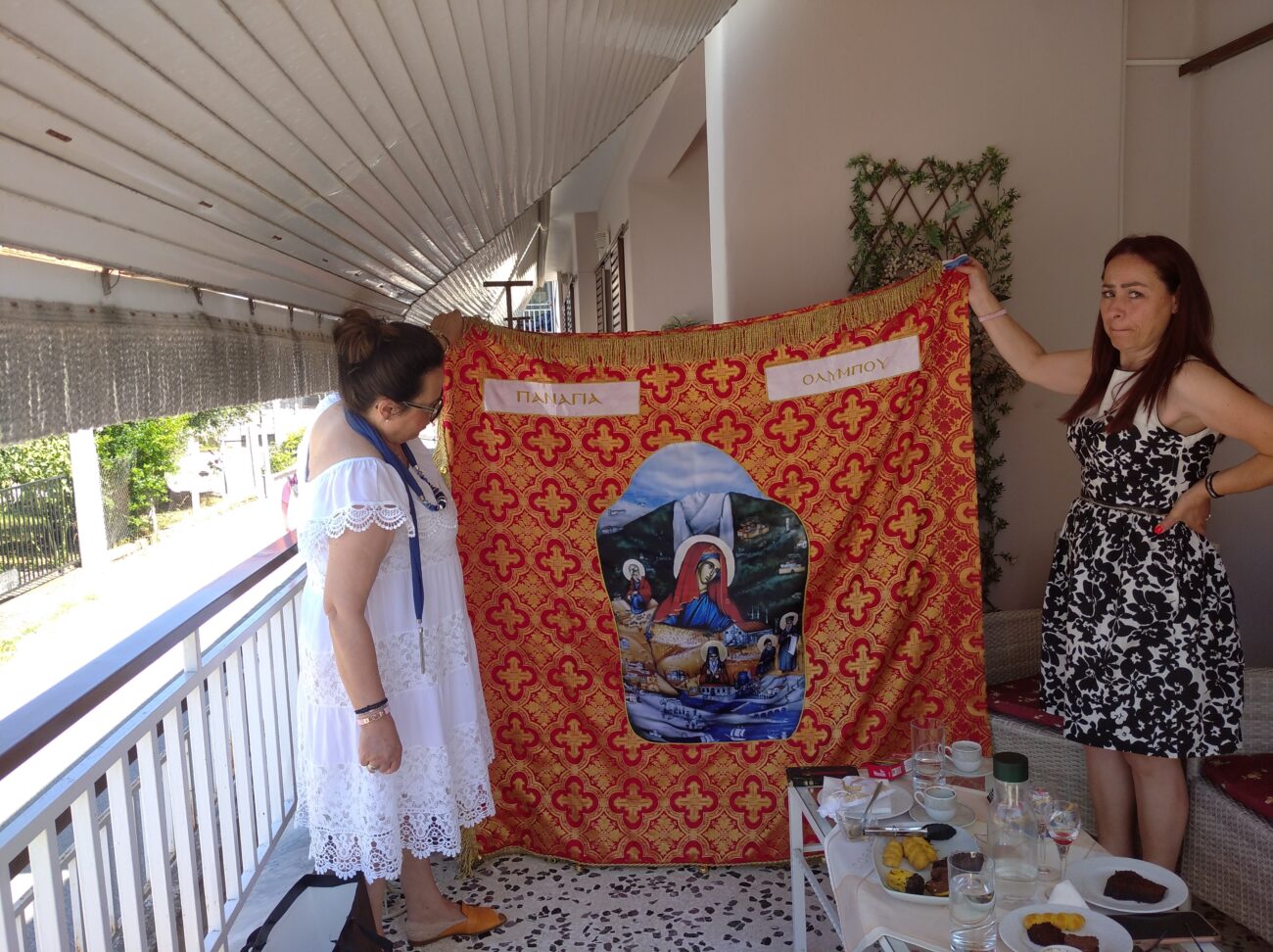 70 χρόνια μετά 85χρονη ξανά ράβει τα Σίχνα στο Λιτόχωρο