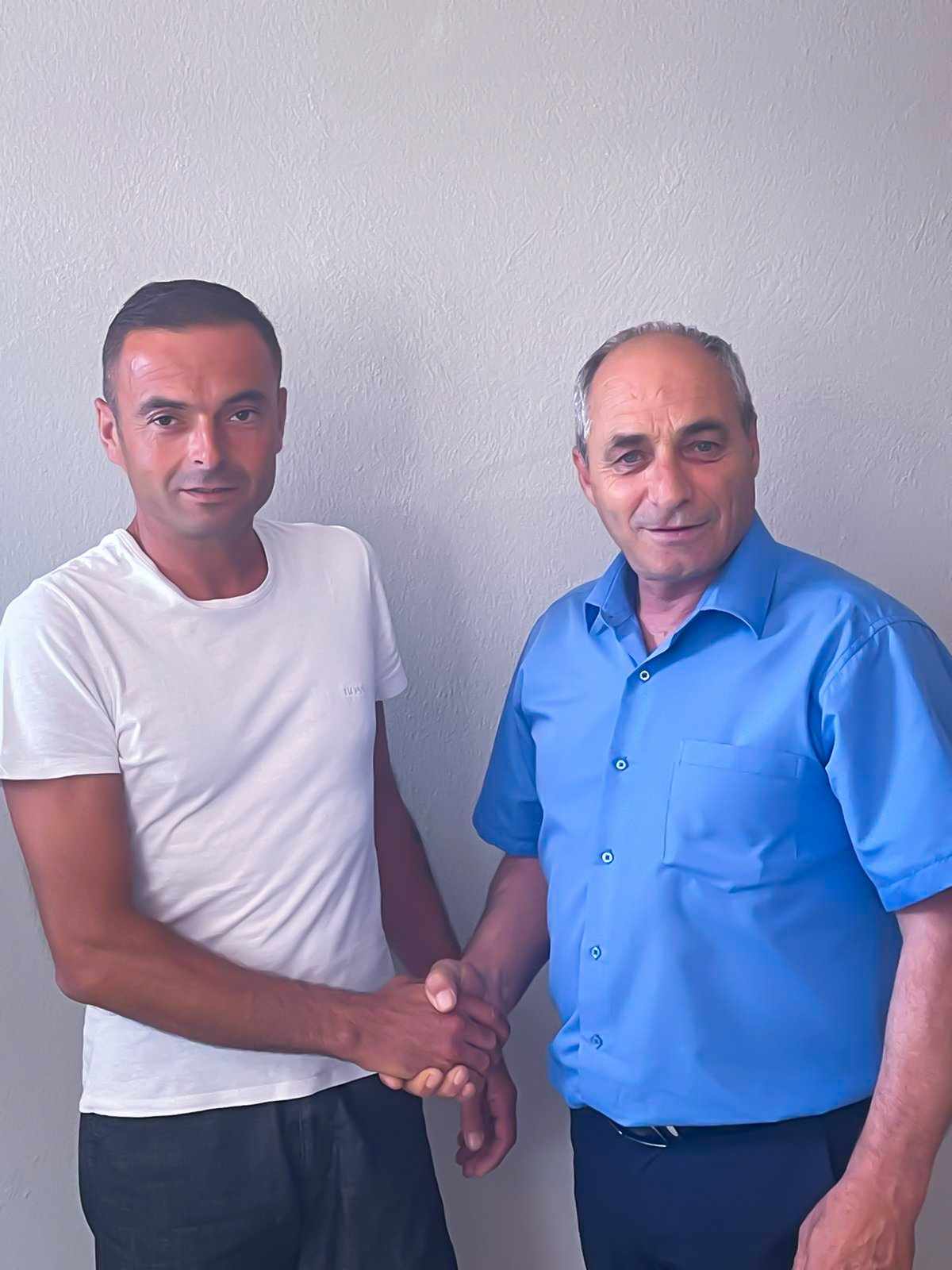 Ο Κωνσταντίνος Γκοτσίδης από το Αιγίνιο στο πλευρό του Χρήστου Κομπατσιαρη