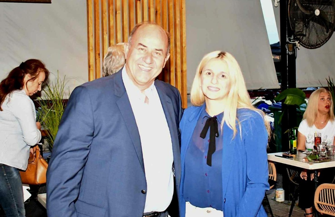 Έλλη  Ζαρογιάννη – Τζικακόλια, υποψήφια Δημοτική Σύμβουλος Δίου Ολύμπου με τον συνδυασμό «ΣΥΝΘΕΣΗ» του Βαγγέλη Γερολιόλιου