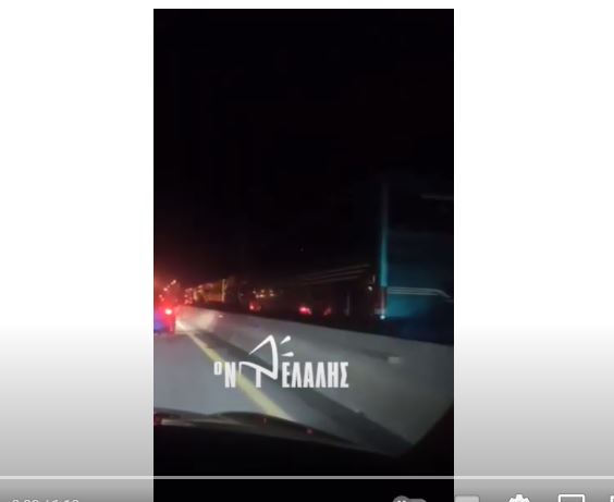«Δίπλωσε» νταλίκα σε τροχαίο με ΙΧ στη Θεσσαλονίκη (Αποκλειστικό βίντεο)