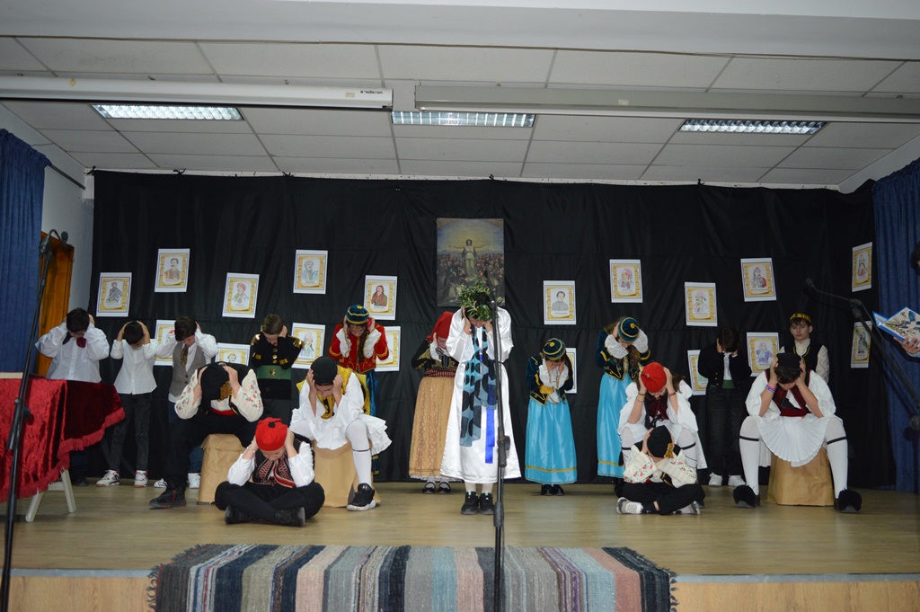 Ο εορτασμός της Ελληνικής Επανάστασης του 1821 στο 15ο Δημοτικό Σχολείο Κατερίνης