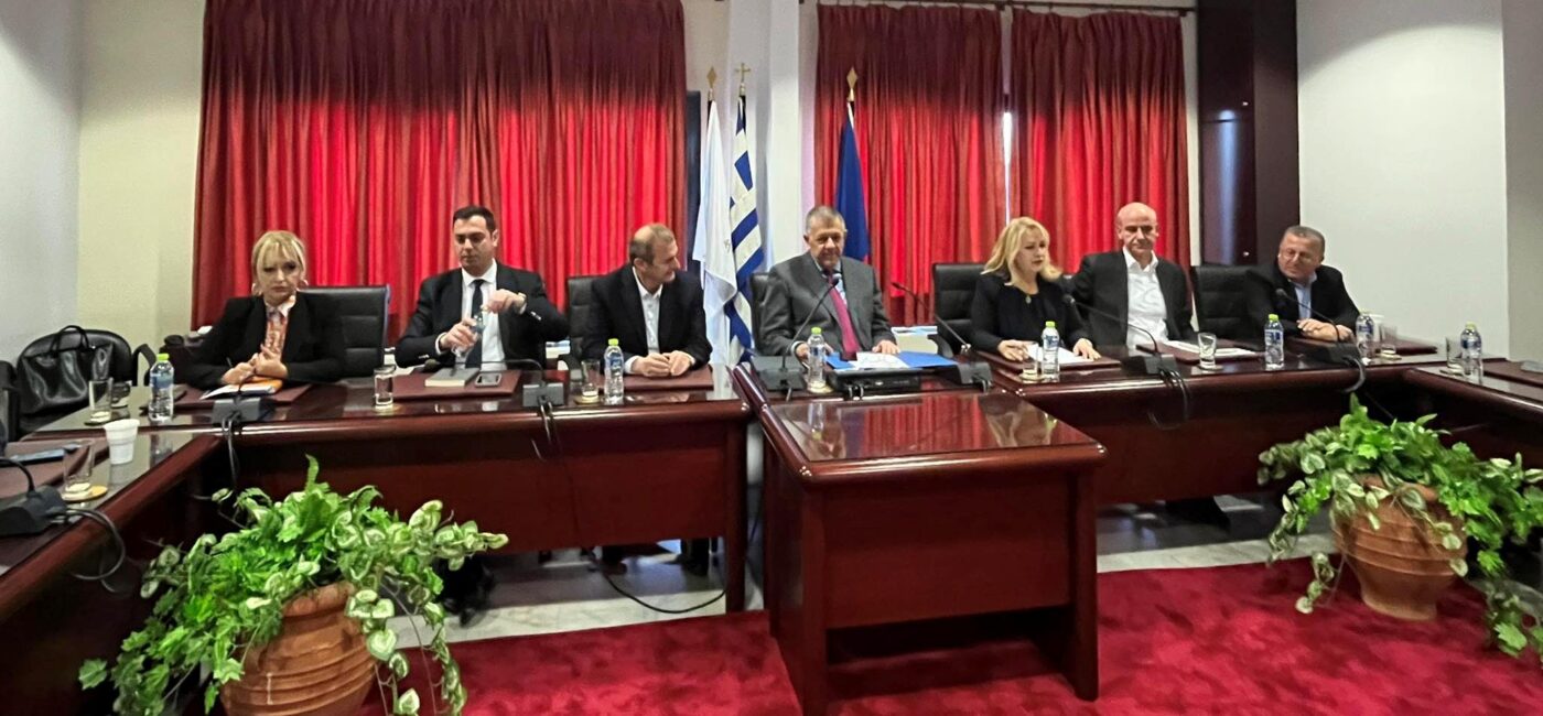 Σύσκεψη για τα συνεχιζόμενα έργα στην Εθνική Οδό και τις επιπτώσεις στον Τουρισμό