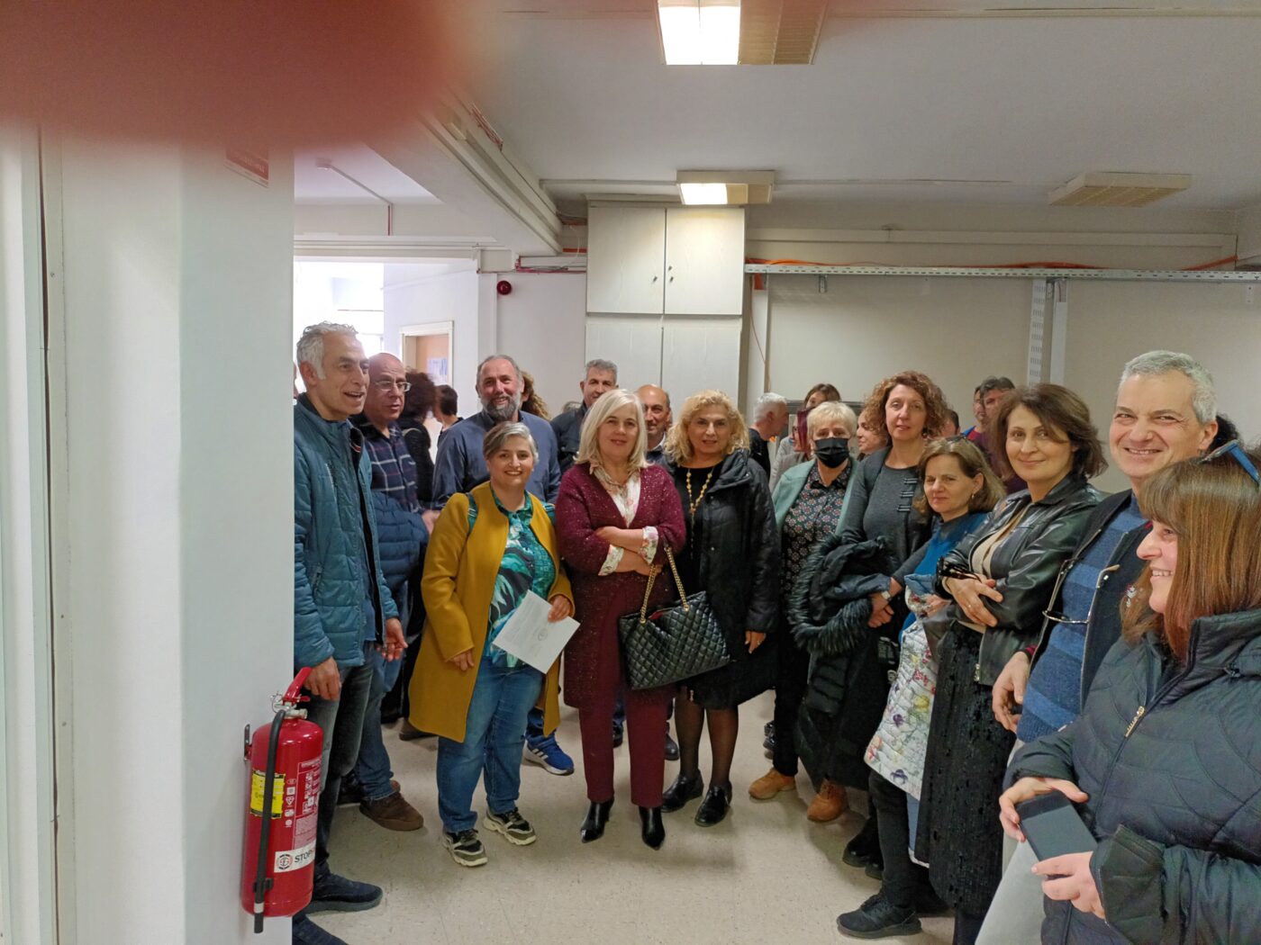 Διαμαρτυρία στα Γραφεία της Διεύθυνσης Πρωτοβάθμιας Πιερίας