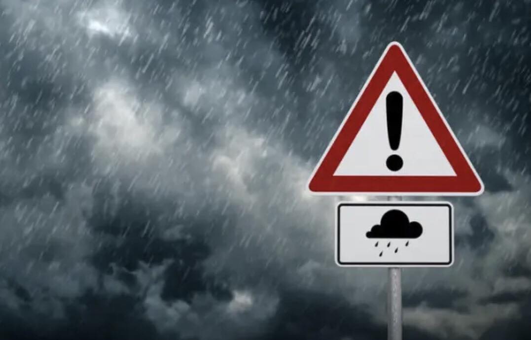 Έκτακτο δελτίο επιδείνωσης καιρού – Οι περιοχές με καταιγίδες και χιόνια