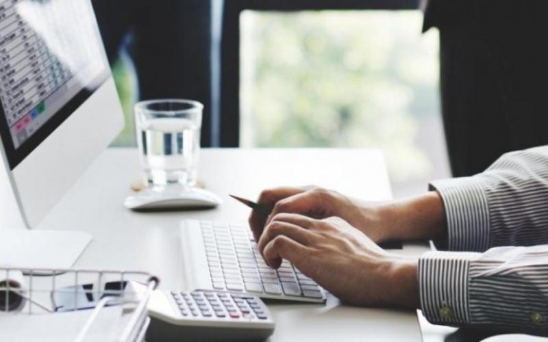 Φορολογικές δηλώσεις 2025: Η ΚΕΕΕ ζητά παράταση για την έκπτωση 4%