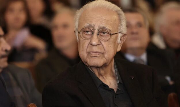 Πέθανε ο σκηνοθέτης του Ανδρέα Παπανδρέου, Τάσος Μπιρσίμ
