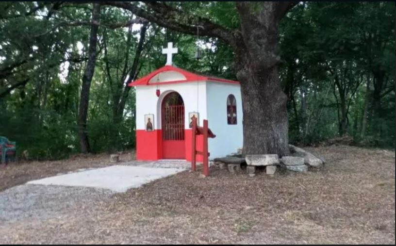 Πανηγυρίζει το Εξωκλήσι της Αγίας Παρασκευής στο Ελατοχώρι