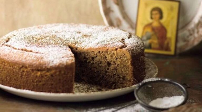 Φανουρόπιτα – Γιατί χρησιμοποιούμε επτά ή εννέα υλικά