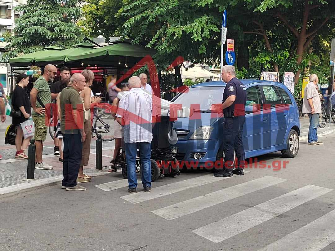 Κατερίνη: Οδηγός πάρκαρε σε ράμπα ΑμεΑ, παγιδεύοντας άτομο με αναπηρία